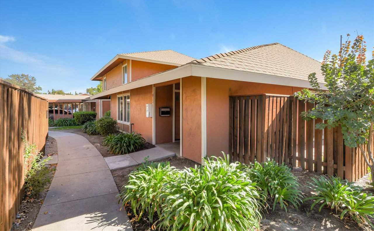 2021 Olivera Rd